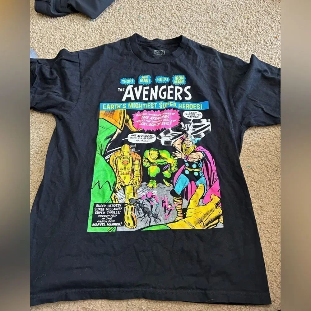 Marvel Avengers Comic Book Style Tshirt